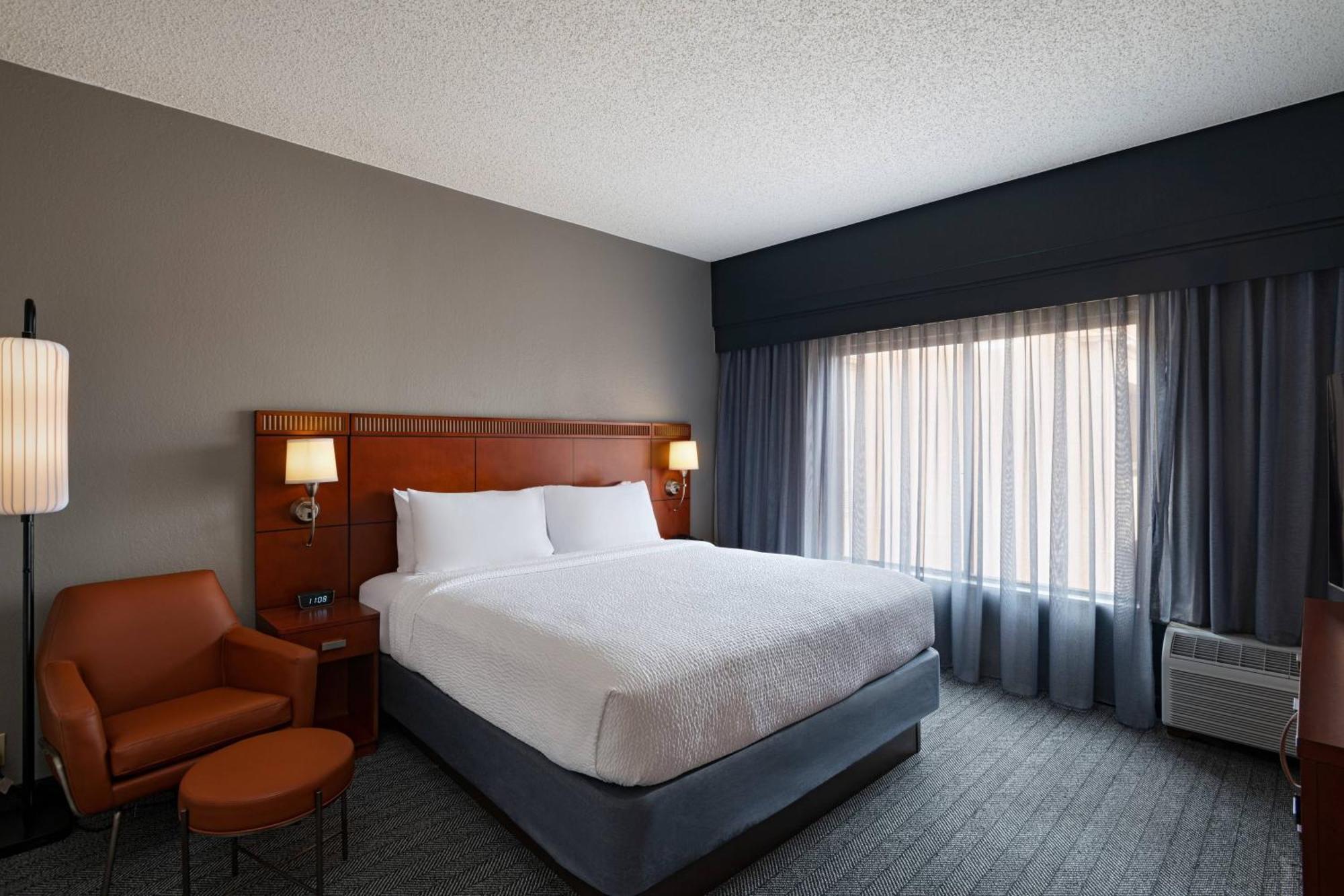 Hotel Courtyard By Marriott San Antonio Airport Exterior foto